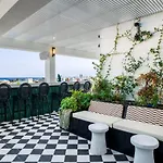 公寓式酒店 Liv Urban 4*