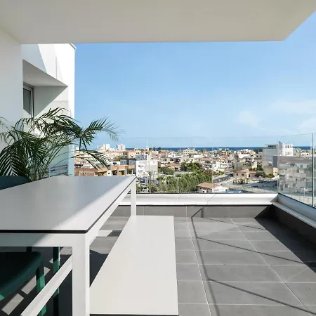 Liv Urban Aparthotel 4*