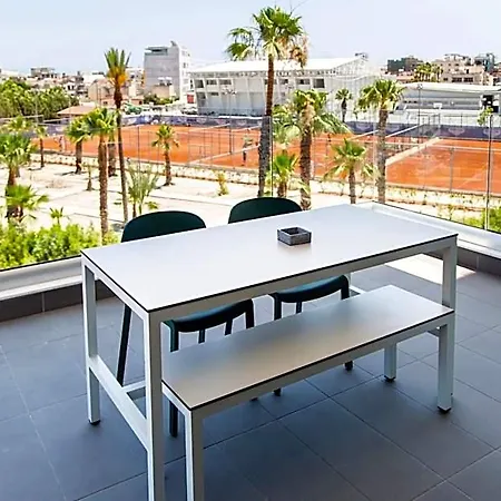 Liv Urban 4* Larnaca