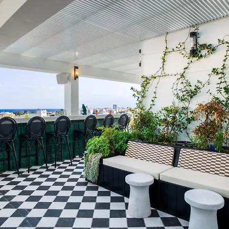 Apartahotel Liv Urban 4*